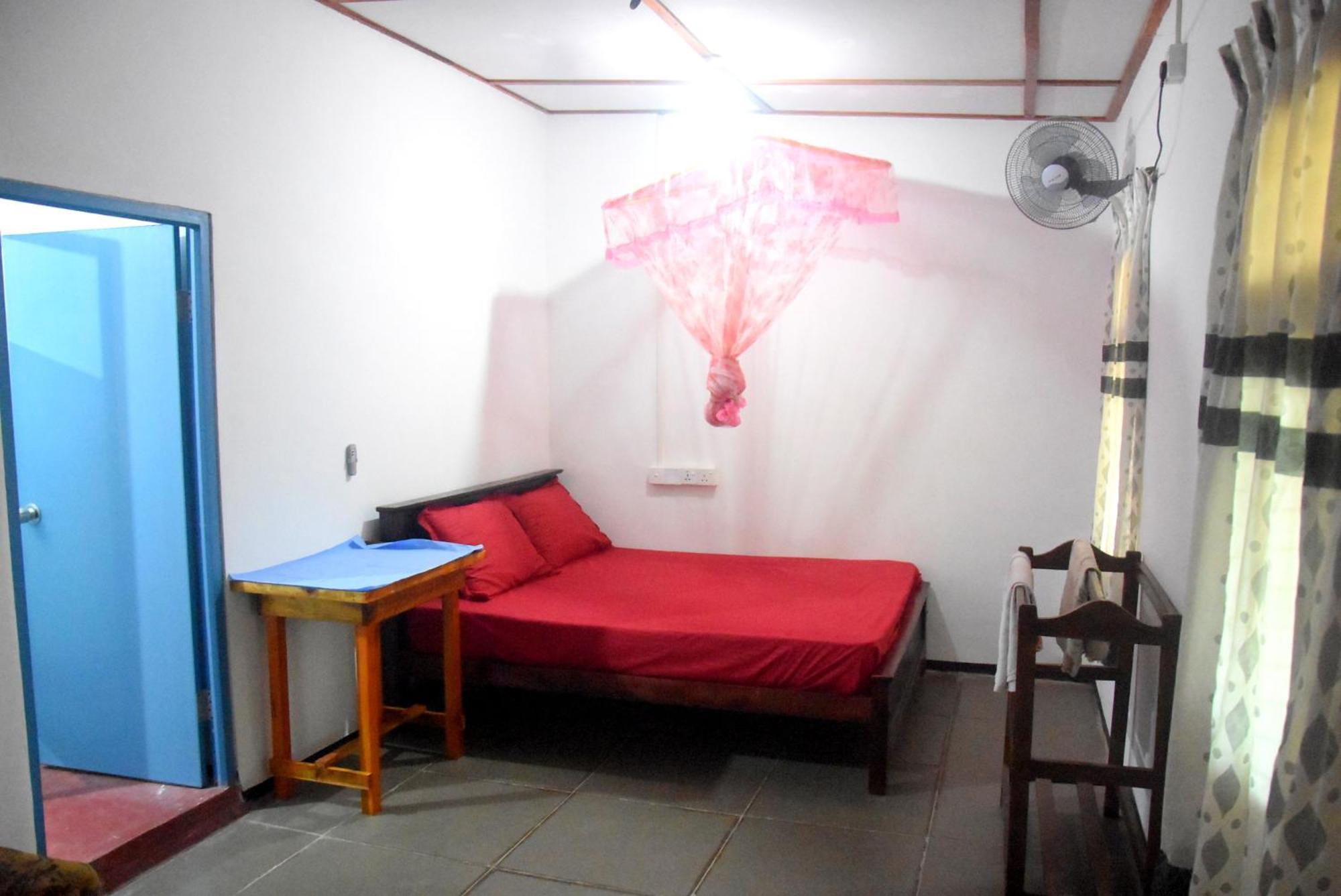 Meera Homestay & Guest House Anuradhapura Exterior photo