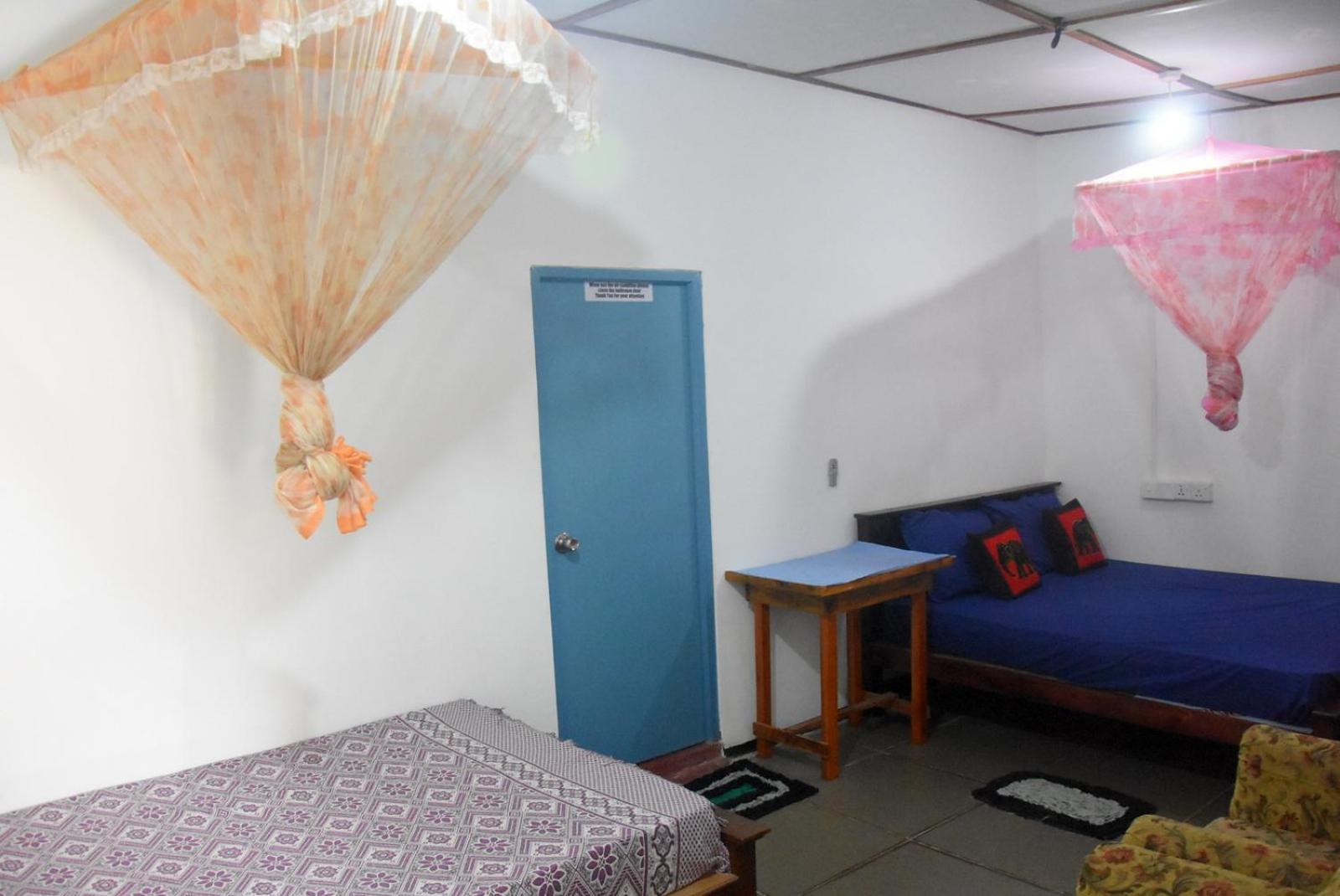 Meera Homestay & Guest House Anuradhapura Exterior photo