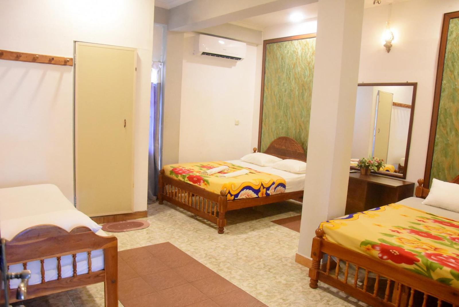 Meera Homestay & Guest House Anuradhapura Exterior photo