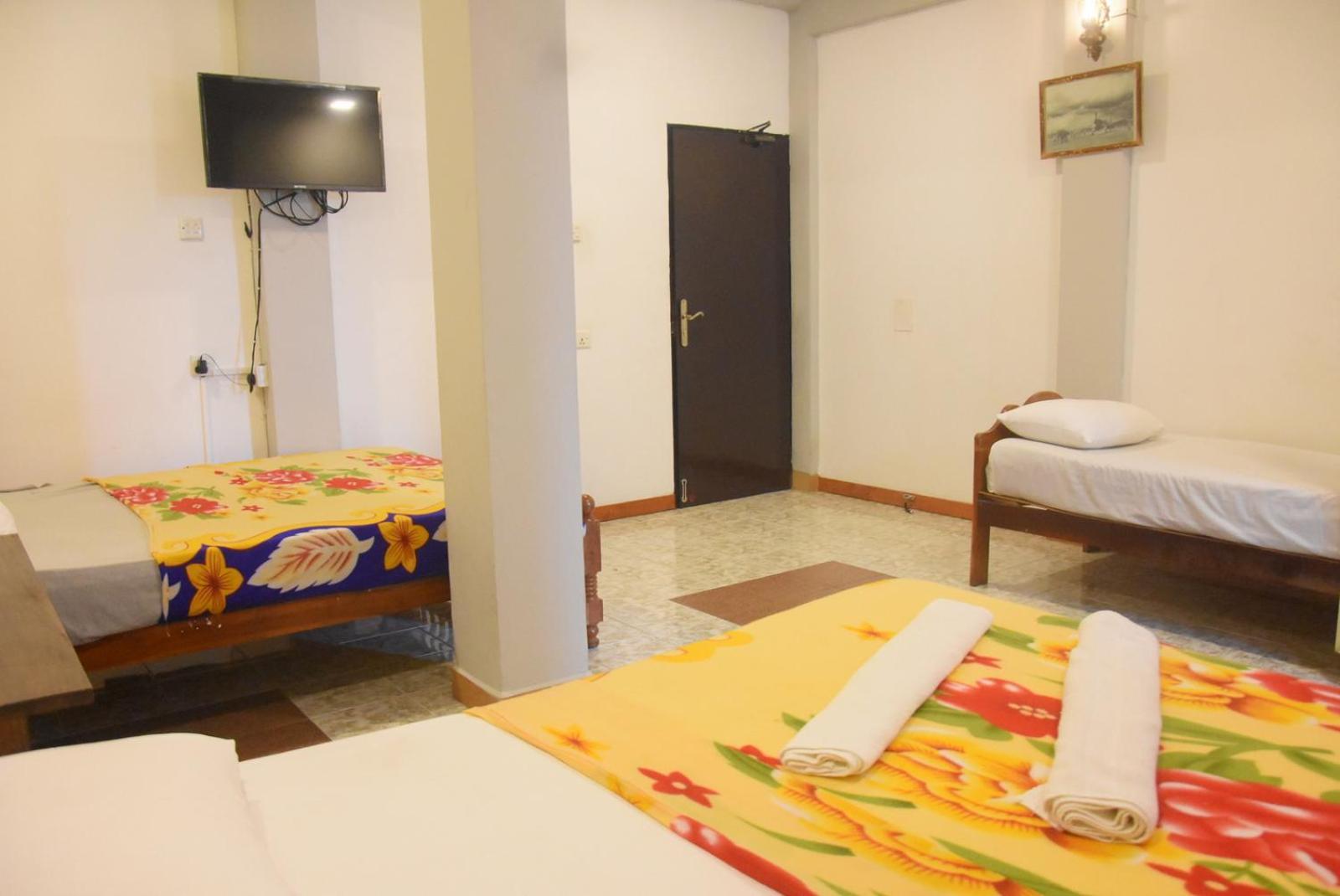 Meera Homestay & Guest House Anuradhapura Exterior photo