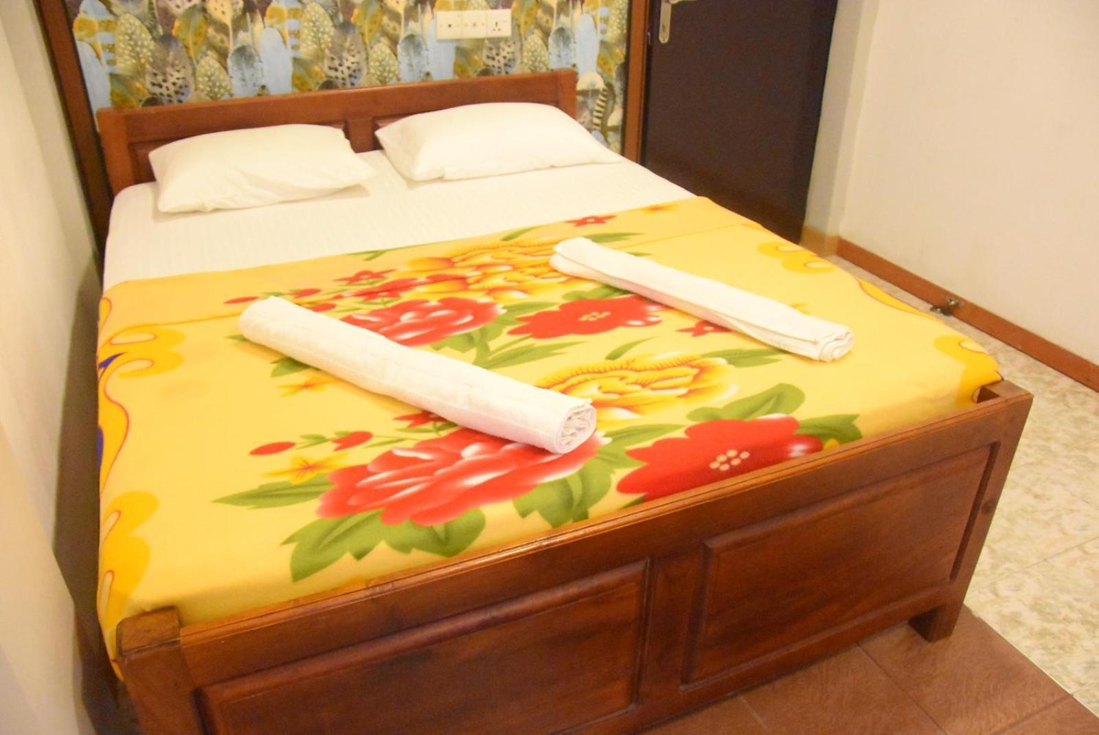 Meera Homestay & Guest House Anuradhapura Exterior photo